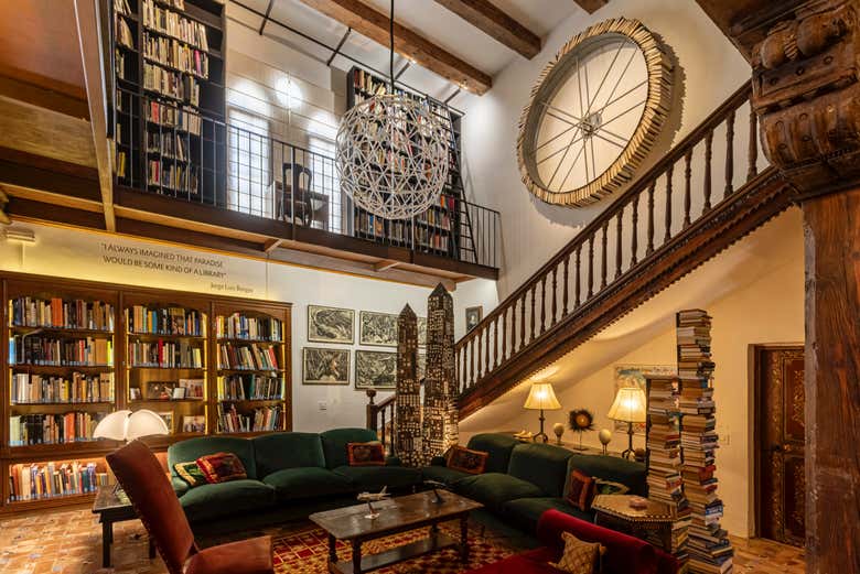 La bibliothèque de la Casa Hassan Fathy 