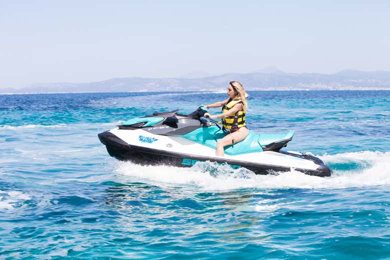 Profitez de la balade en jet-ski
