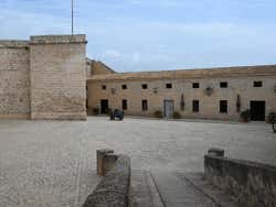 Cour du Château de San Carlos
