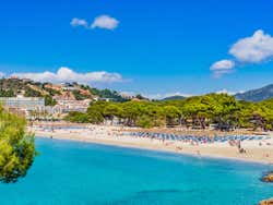 Plage Santa Posa en été